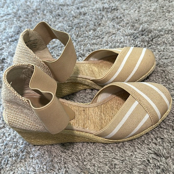 Lauren Ralph Lauren wedges - Picture 2 of 5